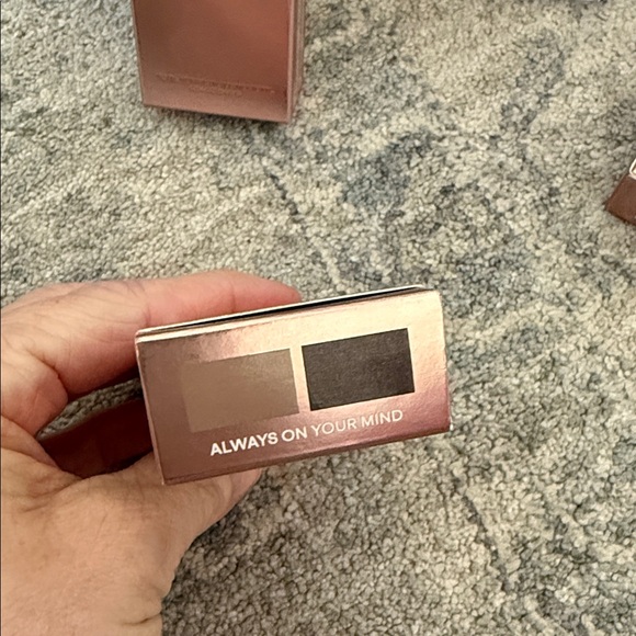 PATRICK TA
Major Dimension Eye Illusion Eyeshadow Duo - Picture 6 of 6